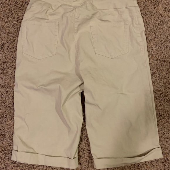 Soft Surroundings Khaki Walking Shorts Small - Picture 4 of 6